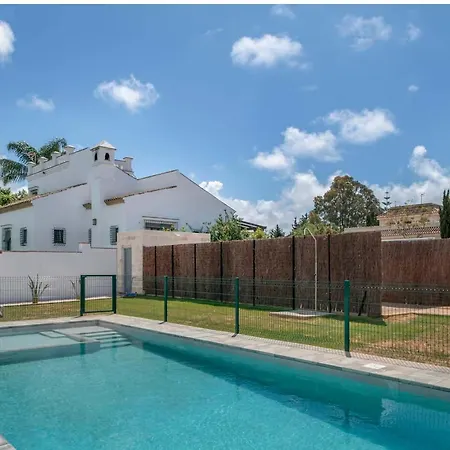 Con Piscina Compartida, Lugar Apartment